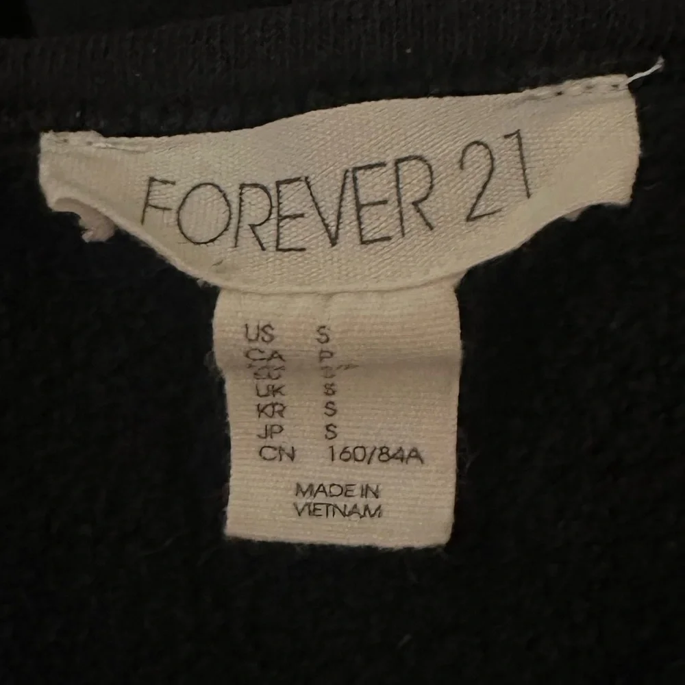 Forever 21 trendy black